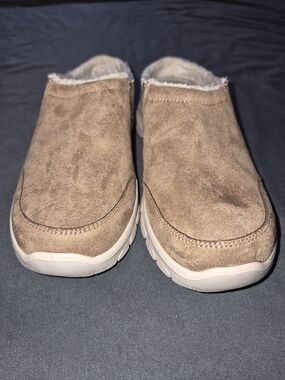 Skechers Women's Tan Suede Slip-On Mules